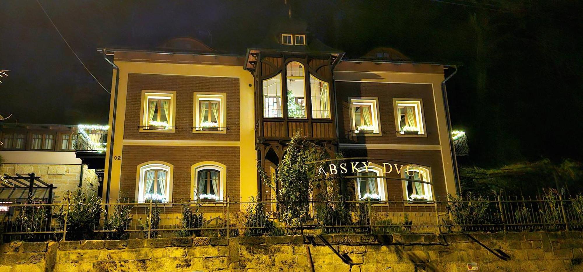 Ferienwohnung Labsky Dvur Hřensko Exterior foto